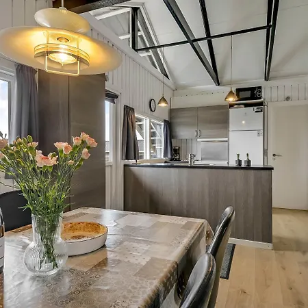 Vakantiehuis Total Renoveret Med Wi-fi Stor Indhegnet Terrasse - Og Med Varmepumpe *
