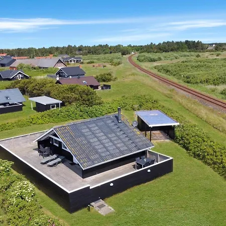 Dom wakacyjny Total Renoveret Med Wi-fi Stor Indhegnet Terrasse - Og Med Varmepumpe